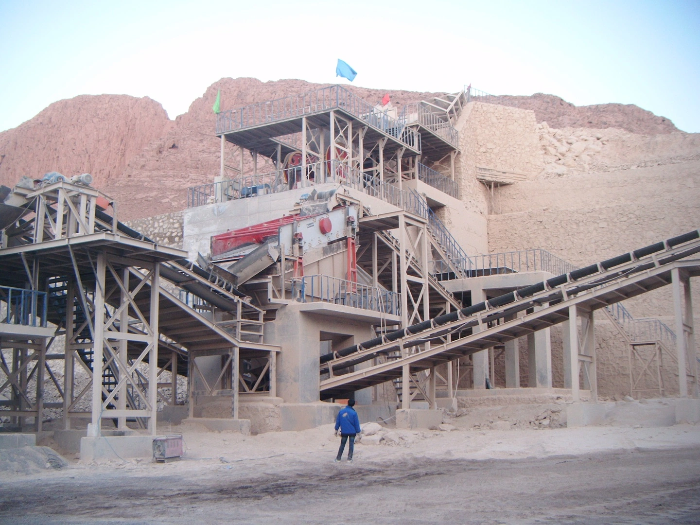 How Mineral Ore Crushing Equipment Enhances Efficiency in Mining